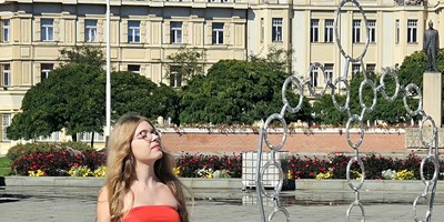 Plot twist: I'm moving to the USA